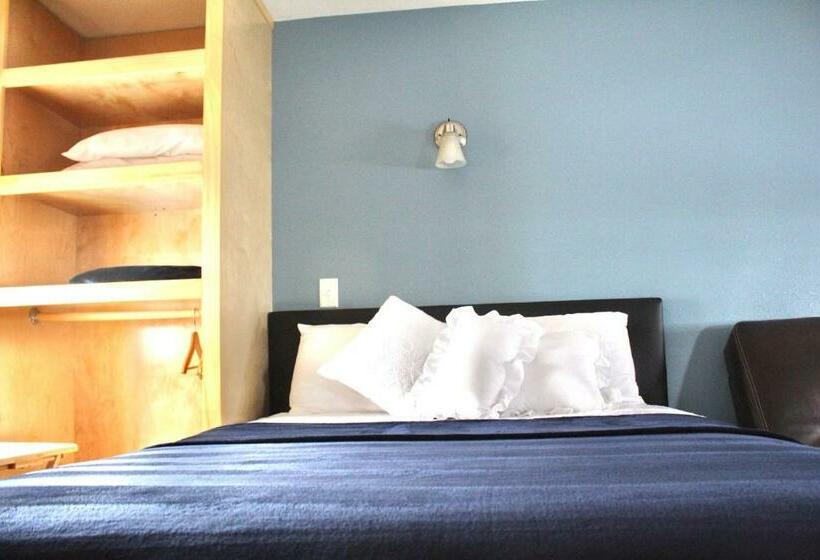 غرفة قياسية, Lakes Inn