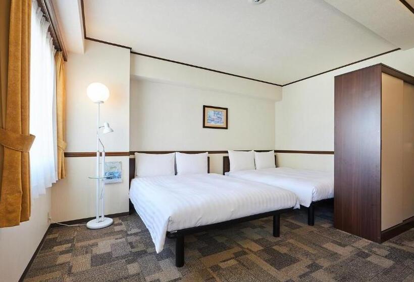 Номер Superior, Toyoko Inn Chiba Eki Higashi Guchi