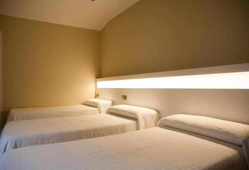 اتاق استاندارد سه نفره, Casa Canosa