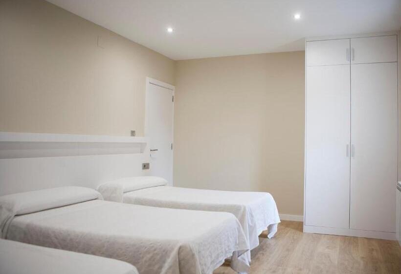 اتاق استاندارد سه نفره, Casa Canosa