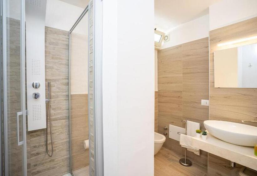 패밀리 룸, Casa Del Sole