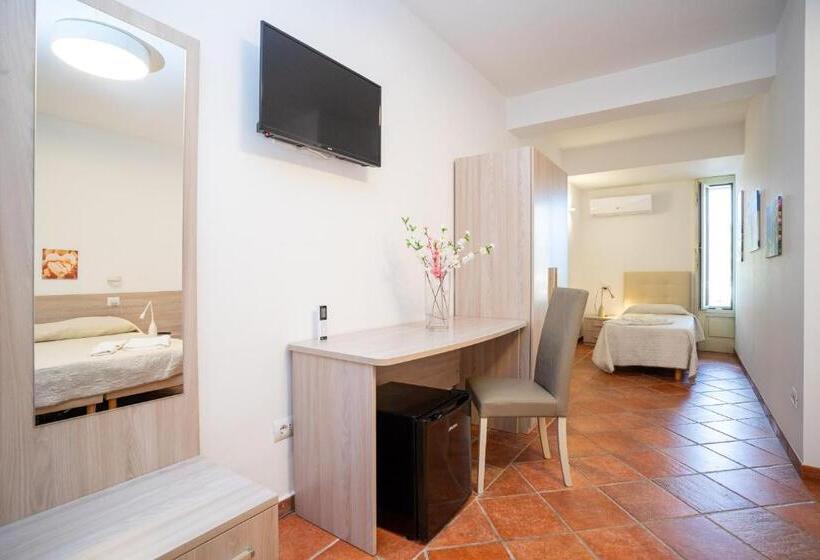 스탠다드 트리플 룸, Casa Del Sole