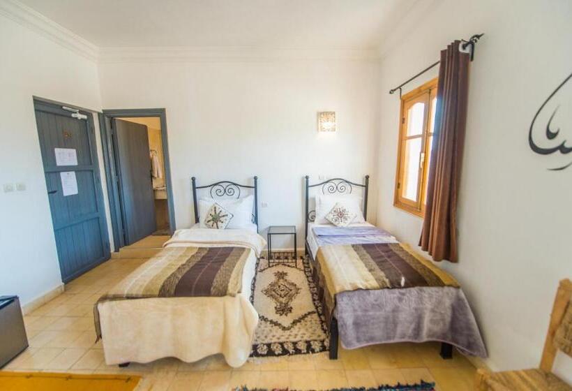 Четырехместный Номер Стандарт, Riad Dar Bab Todra