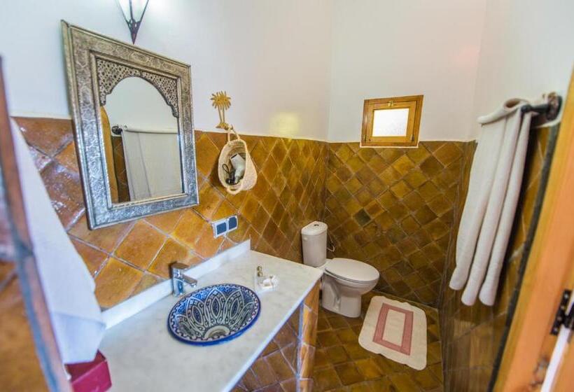 Трехместный Номер Стандарт Вид на Сад, Riad Dar Bab Todra