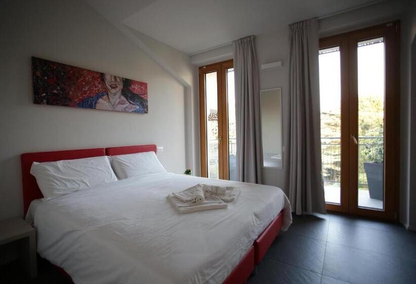 اتاق استاندارد با بالکن, Stravagante Hostel & Rooms