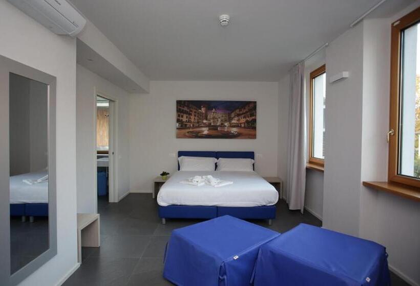 اتاق استاندارد سه نفره, Stravagante Hostel & Rooms