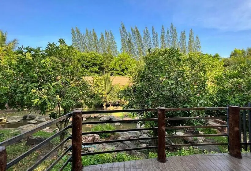 バルコニー付きスタンダードルーム, The Canal Garden Resort