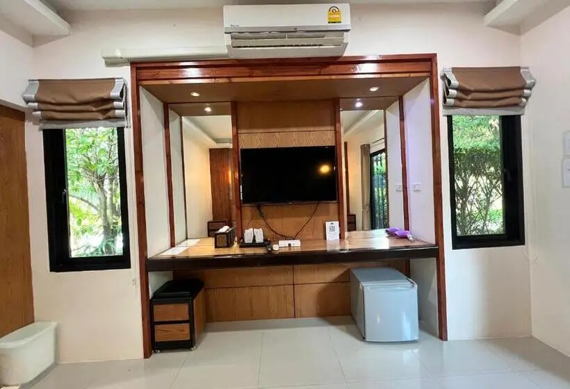 バルコニー付きデラックスルーム, The Canal Garden Resort
