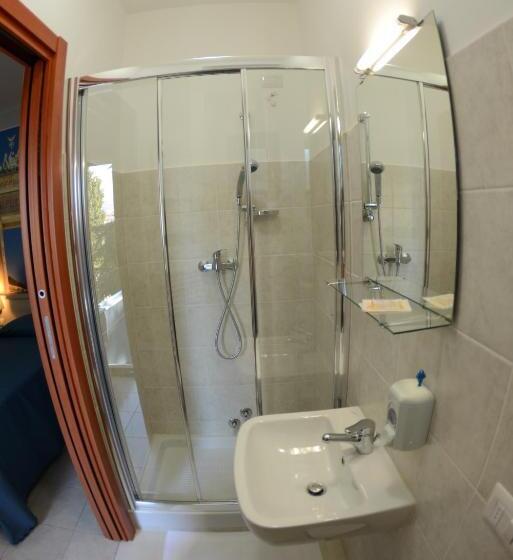 اتاق استاندارد یک نفره, B&b Europa