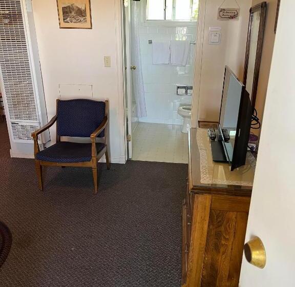 2 Schlafzimmer Suite, Bluebird Motel