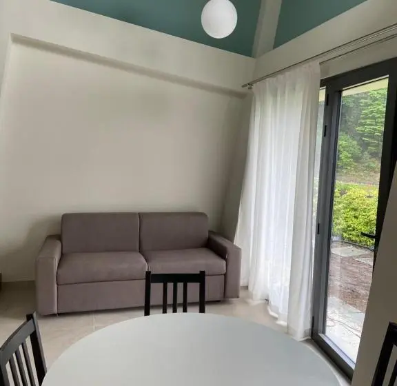 テラス付き１ベッドルームアパートメント, Agriturismo Rossolampone