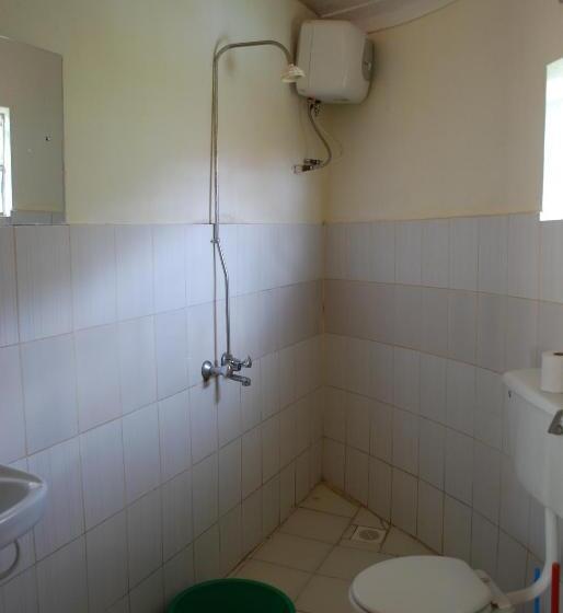 اتاق خانوادگی, Crater Bay Cottages