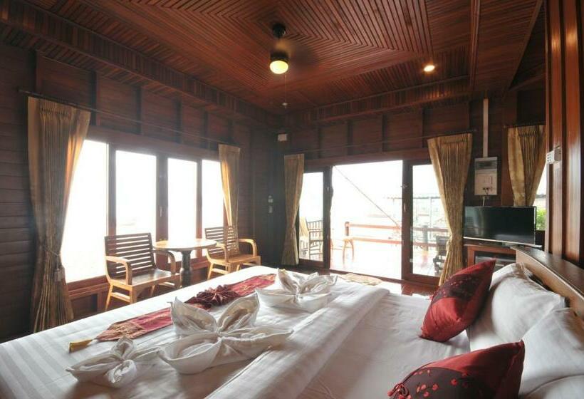 Quarto Deluxe Vista Mar com Sacada, Fresh House