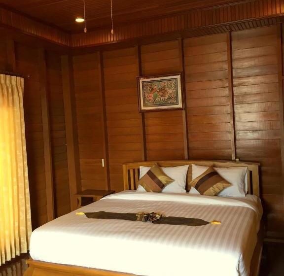 غرفة قياسية مزوَّدة بشُرفة, Fresh House