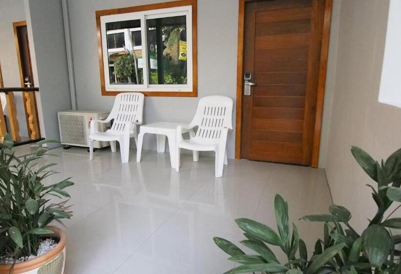 استودیوی استاندارد, Paradise Land Resort