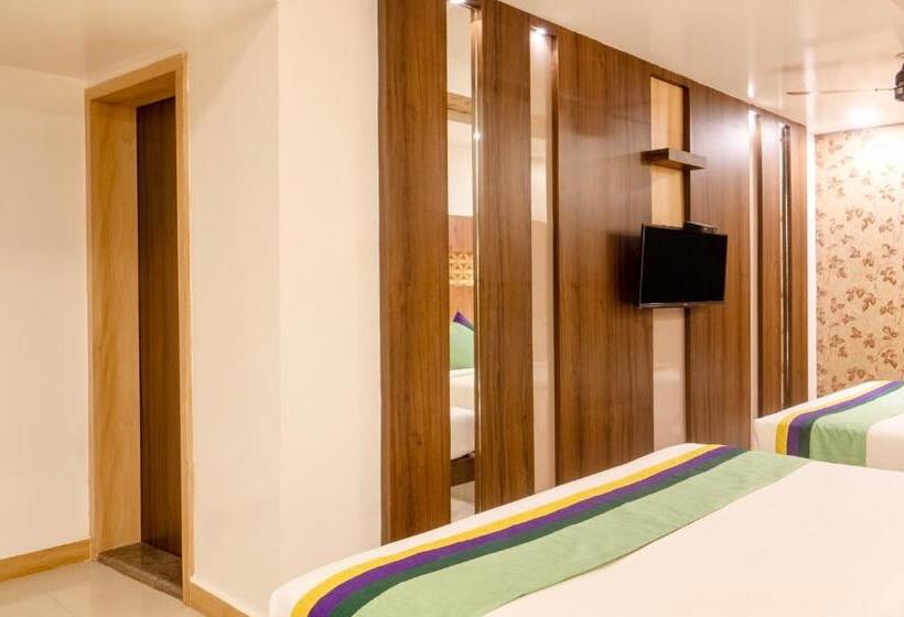 غرفة سوبيريور, Treebo Golden Swan Pammal