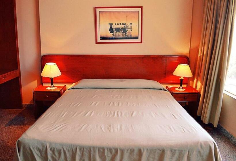 اتاق استاندارد یک نفره, Manduara