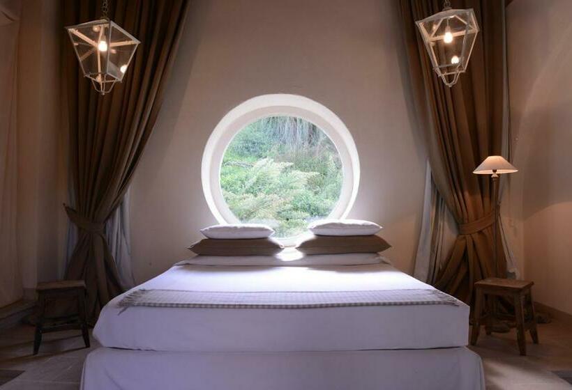 小型套房, Castello Camemi