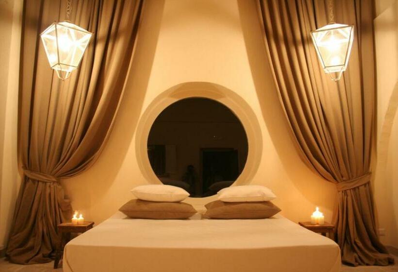 小型套房, Castello Camemi