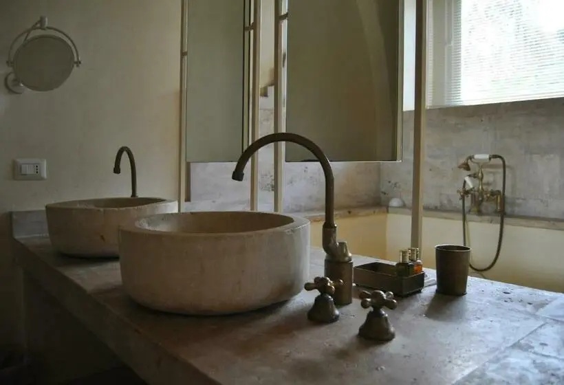 سوییت جونیور, Castello Camemi