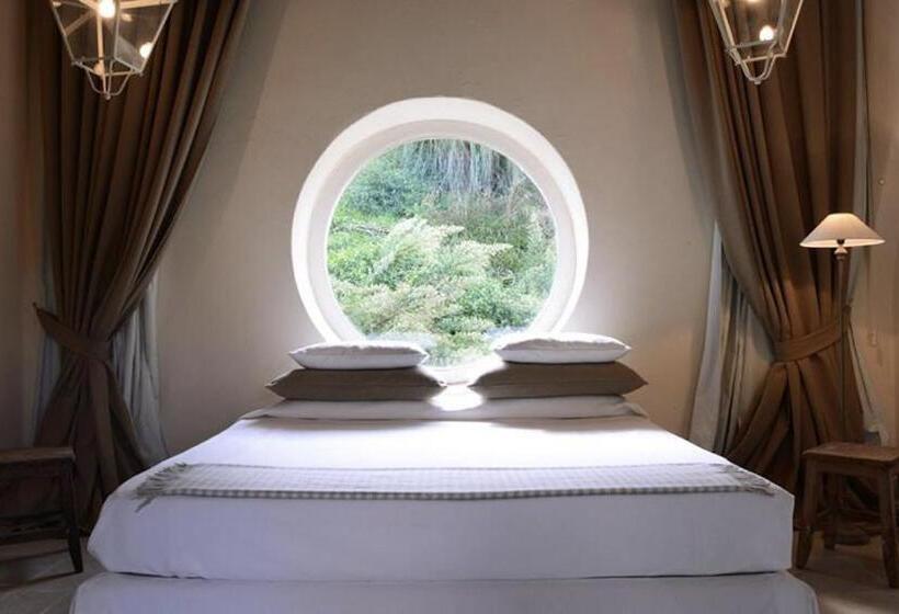 小型套房, Castello Camemi