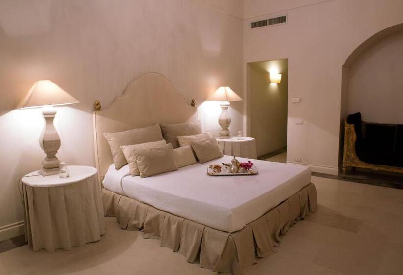 豪华房间, Castello Camemi