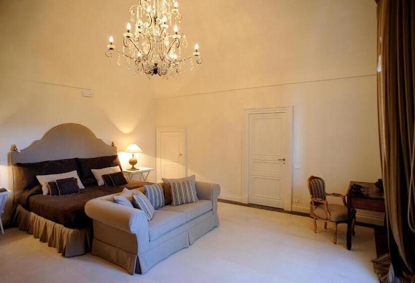 豪华房间, Castello Camemi