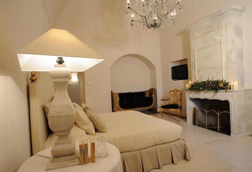 豪华房间, Castello Camemi