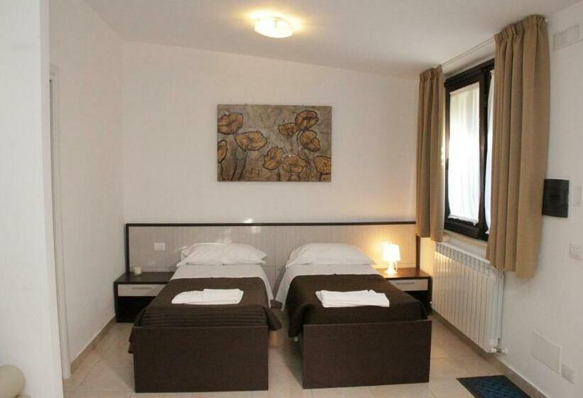 استودیوی استاندارد, San Michele Apartments&rooms