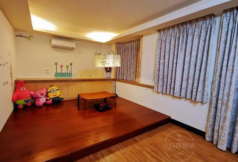 اتاق لوکس چهار تخته, Yilan Golf B&b