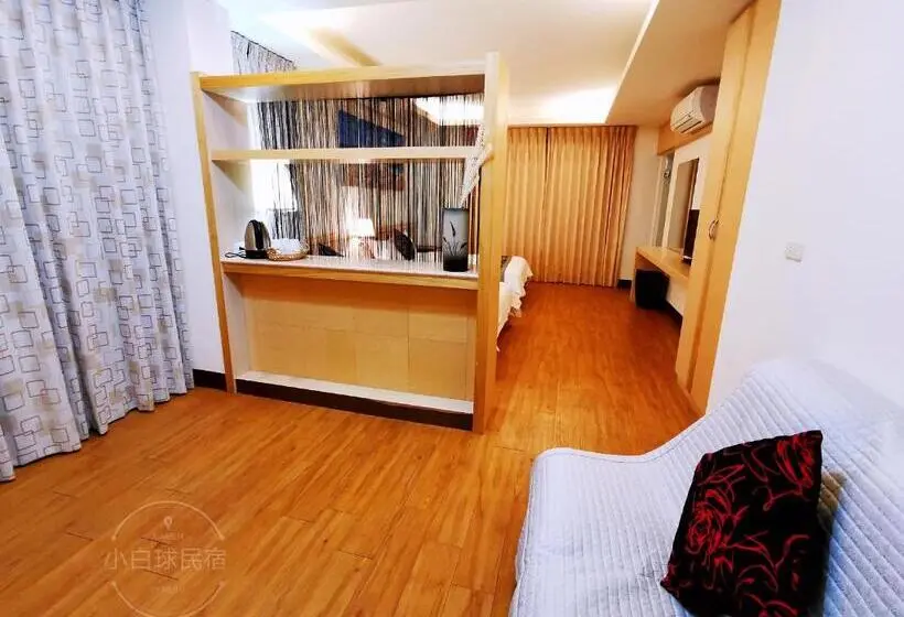 اتاق لوکس چهار تخته, Yilan Golf B&b