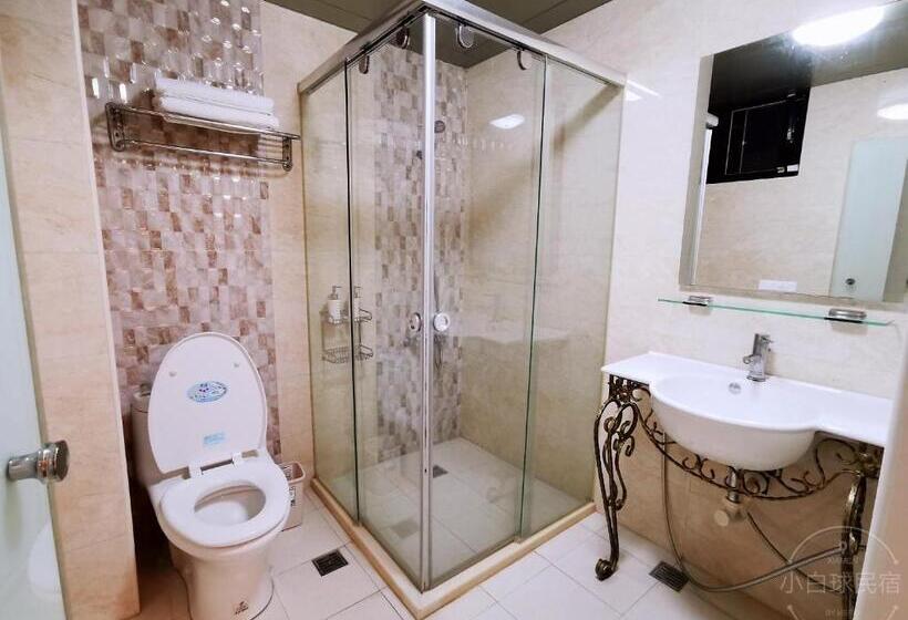 اتاق لوکس چهار تخته, Yilan Golf B&b