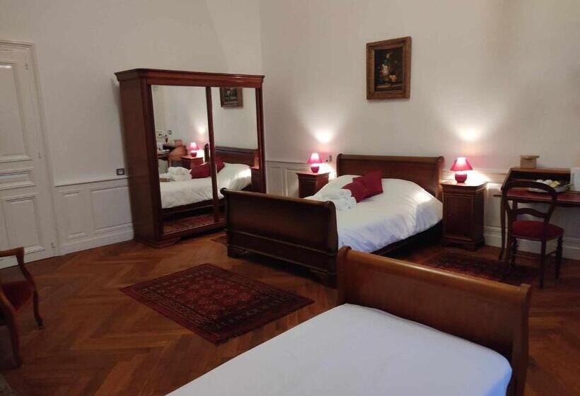 סוויטה משפחתית, Chambres D Hôtes Au Château De Puycharnaud