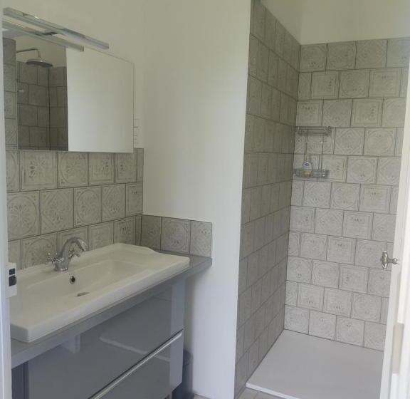 חדר סטנדרט נוף לגינה, Chambres D Hôtes Au Château De Puycharnaud