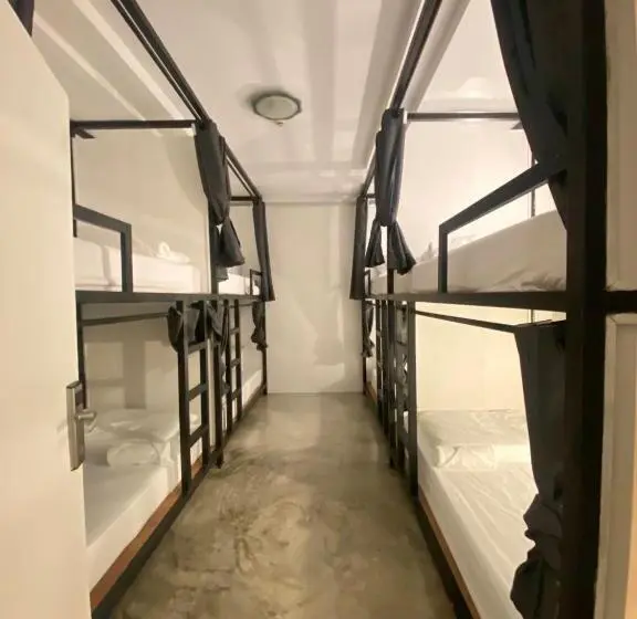 Vuode Makuusalissa, Bed Station