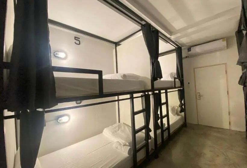 Vuode Makuusalissa, Bed Station