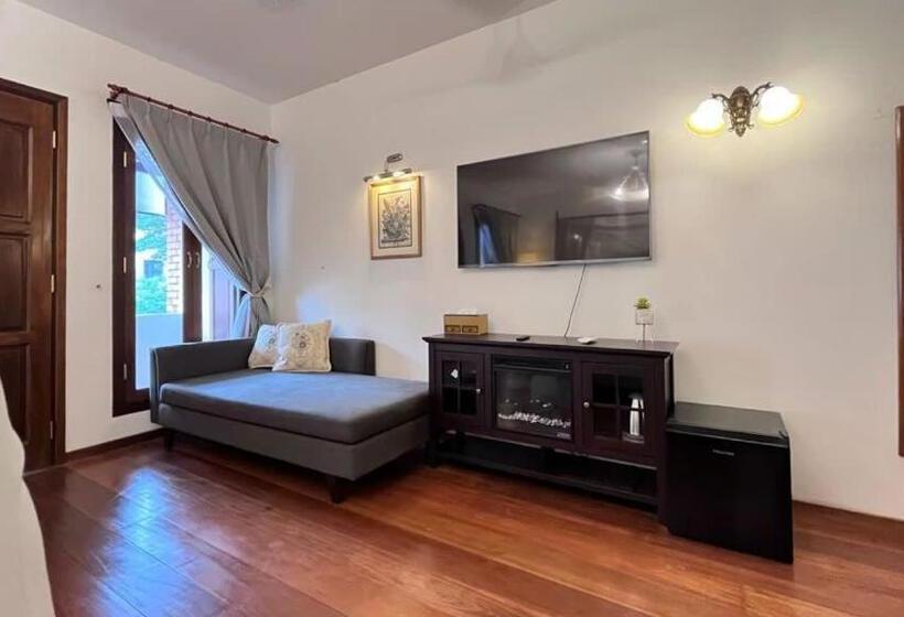 Suite amb Balconada, 19th Century Boutique