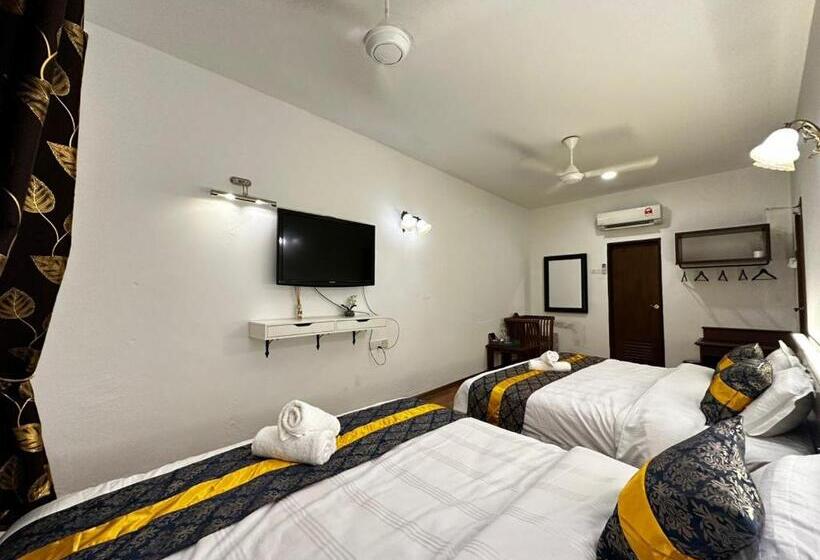 Family Room, 19th Century Boutique