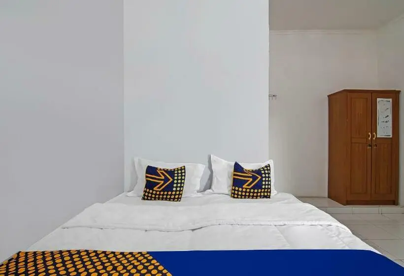 Economy-huone, Spot On 92498 Fanni Homestay