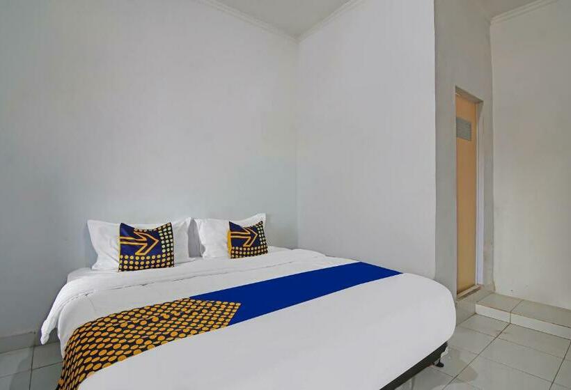 חדר אקונומי, Spot On 92498 Fanni Homestay