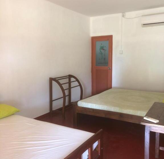 اتاق خانوادگی با چشم‌انداز دریا, Nilaveli Sheen Coast