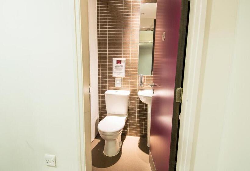 带共用卧室公用房间的床, Safestay London Elephant & Castle