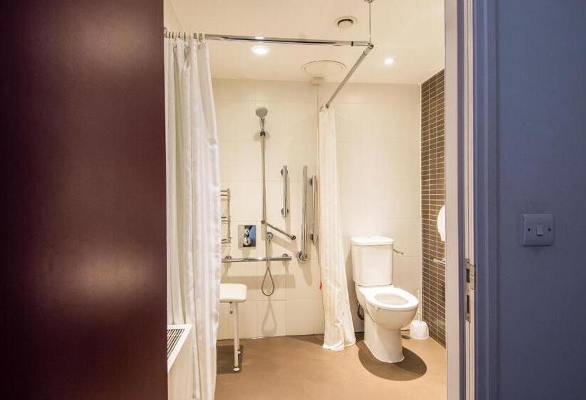 标准三人间, Safestay London Elephant & Castle