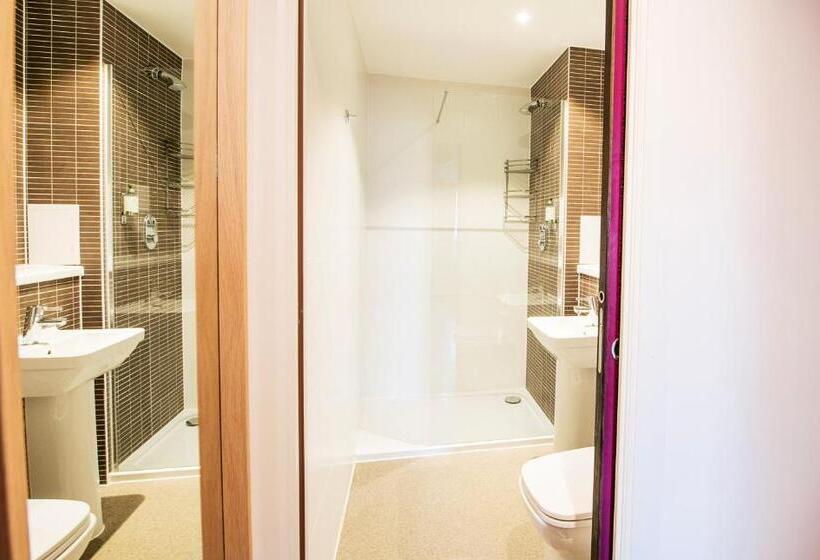 标准三人间, Safestay London Elephant & Castle