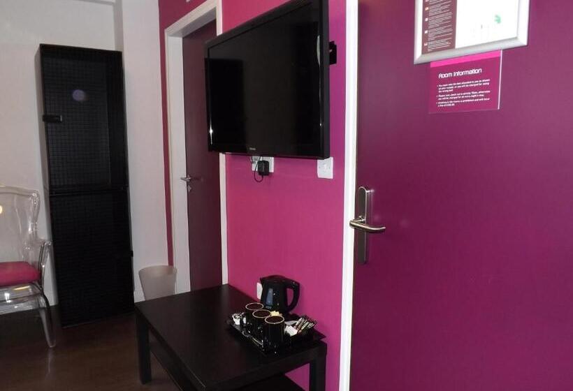 חדר סטנדרט לשלושה, Safestay London Elephant & Castle