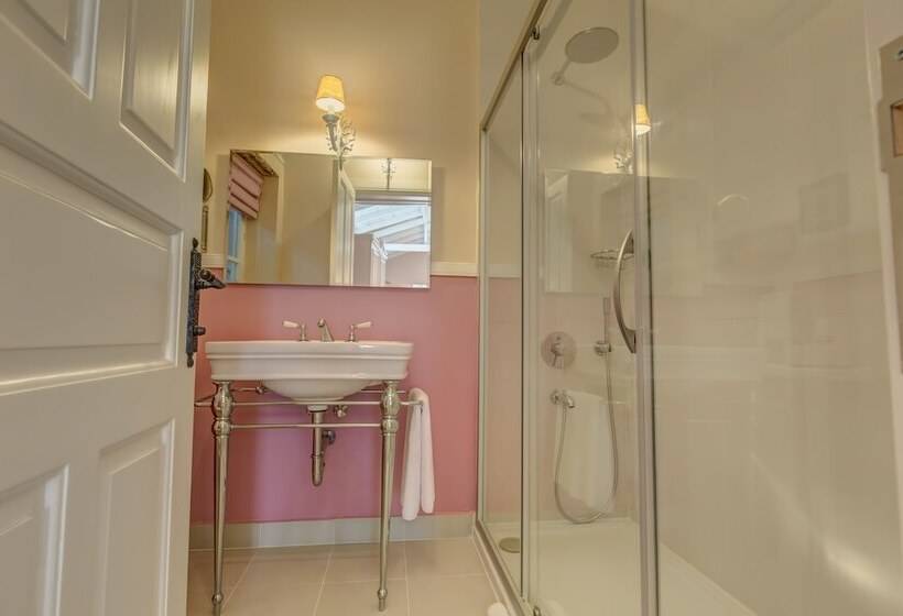 Suite, Erendira Hotel   Special Class