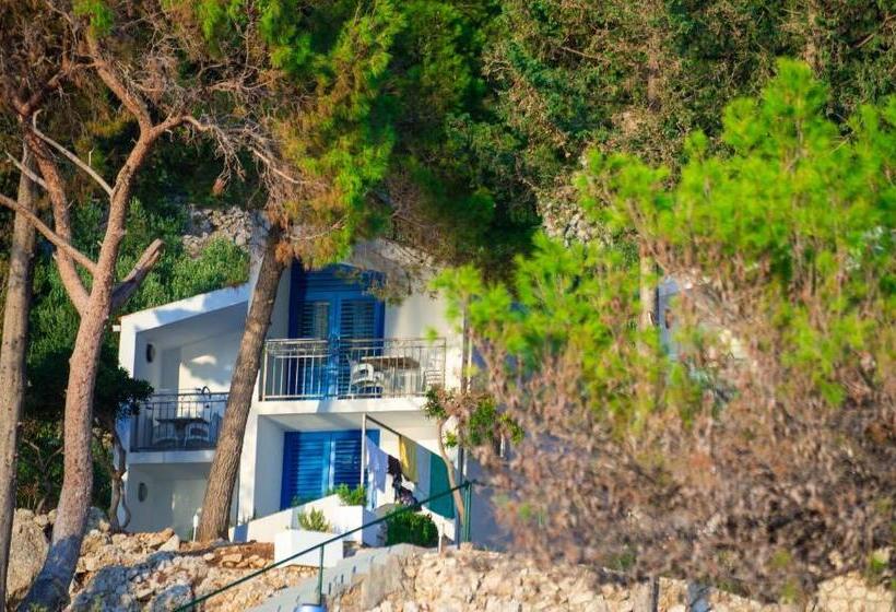 Triple Room Sea View, Beach