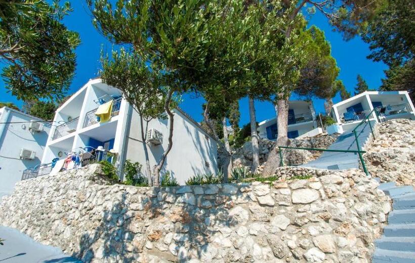 Triple Room Sea View, Beach