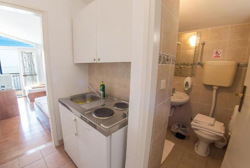 Triple Room Sea View, Beach