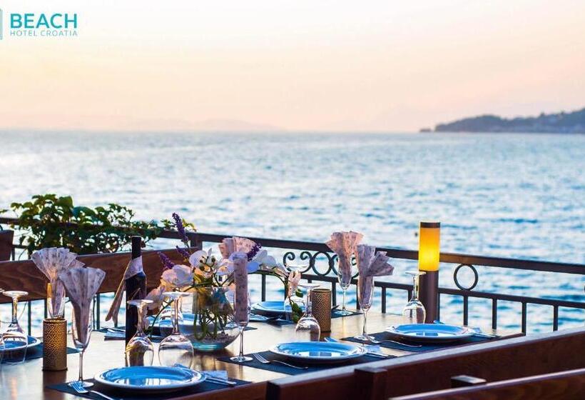 غرفة قياسية رباعية مطلة على البحر, Beach